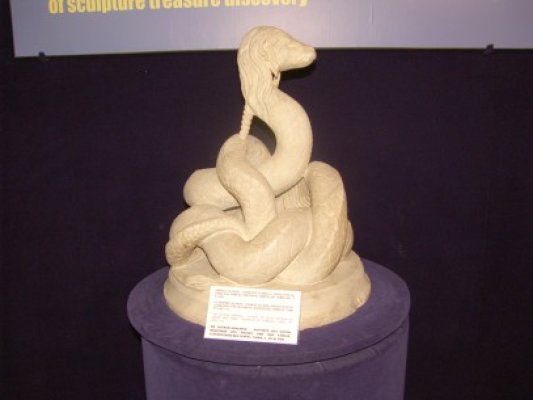 Şarpele Glykon, statuetă descoperită şi expusă doar în Constanţa